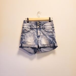 High-waisted Jean Shorts